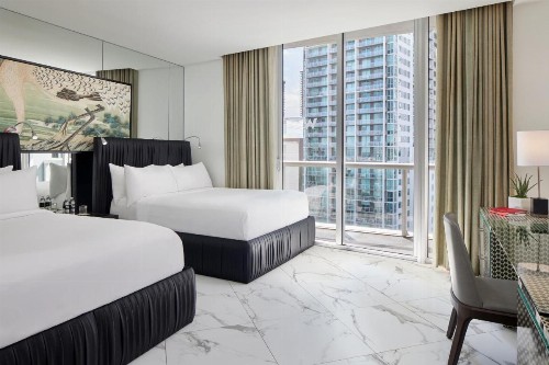 W Miami - image 9