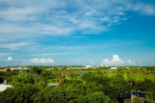Staybridge Suites Miami Doral Area an IHG Hotel - image 33