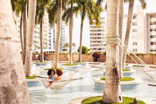 Four Seasons Hotel Miami - image 16