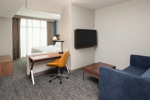 Cambria Hotel Miami Airport - Blue Lagoon - image 21