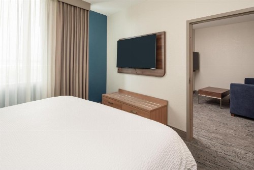 Cambria Hotel Miami Airport - Blue Lagoon - image 22