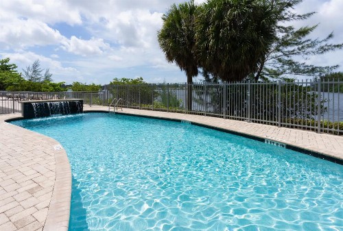 Cambria Hotel Miami Airport - Blue Lagoon - image 24