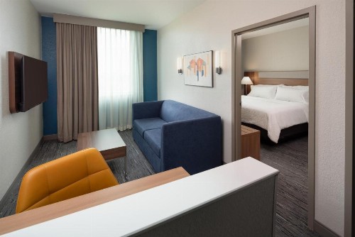 Cambria Hotel Miami Airport - Blue Lagoon - image 35