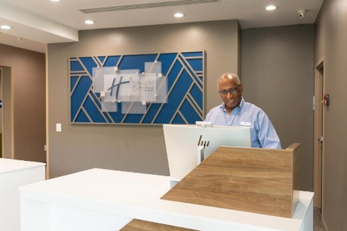 Cambria Hotel Miami Airport - Blue Lagoon - image 43