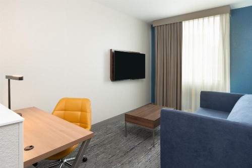 Cambria Hotel Miami Airport - Blue Lagoon - image 47