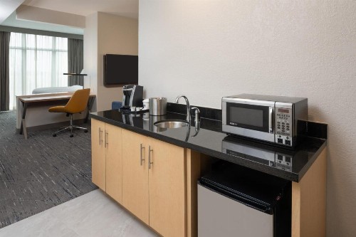 Cambria Hotel Miami Airport - Blue Lagoon - image 49