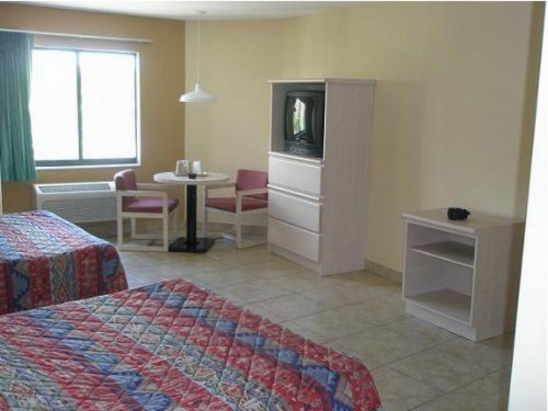 Miami Princess Hotel - image 11