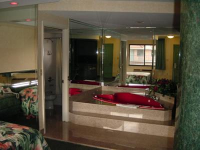 Miami Princess Hotel - image 5