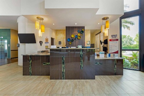 Best Western Plus Miami Executive Airport Hotel and Suites - image 11