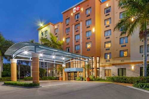 Best Western Plus Miami Executive Airport Hotel and Suites - image 3