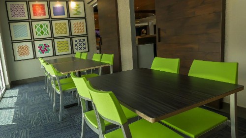 Holiday Inn Express & Suites Miami Airport East an IHG Hotel - image 11