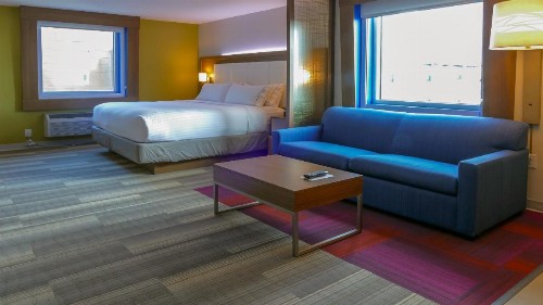 Holiday Inn Express & Suites Miami Airport East an IHG Hotel - image 13