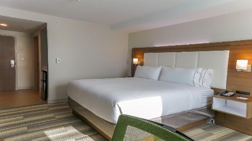 Holiday Inn Express & Suites Miami Airport East an IHG Hotel - image 21