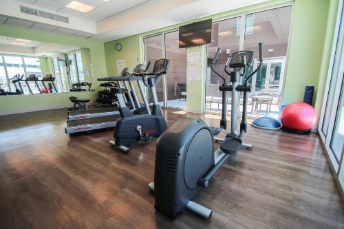 Holiday Inn Express & Suites Miami Airport East an IHG Hotel - image 25