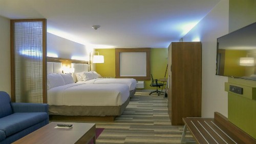 Holiday Inn Express & Suites Miami Airport East an IHG Hotel - image 26