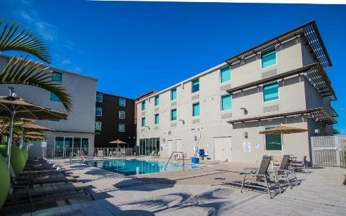 Holiday Inn Express & Suites Miami Airport East an IHG Hotel - image 47