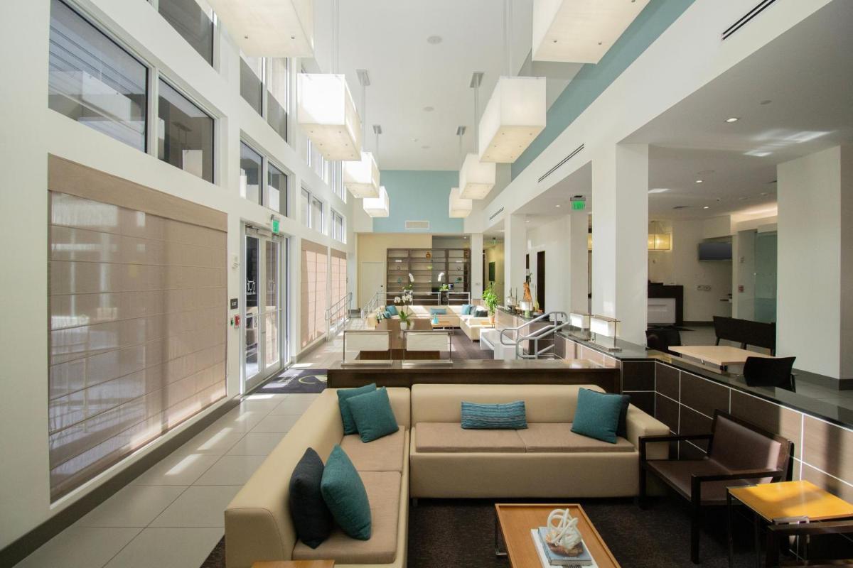 Element Miami Doral - main image