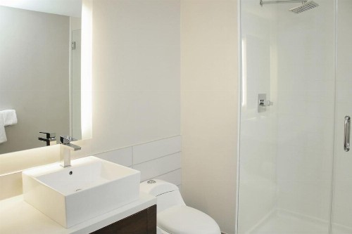 Element Miami Doral - image 13