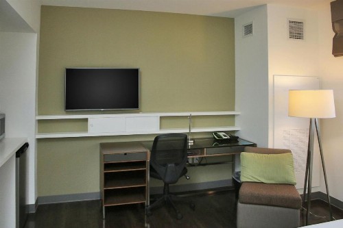 Element Miami Doral - image 14