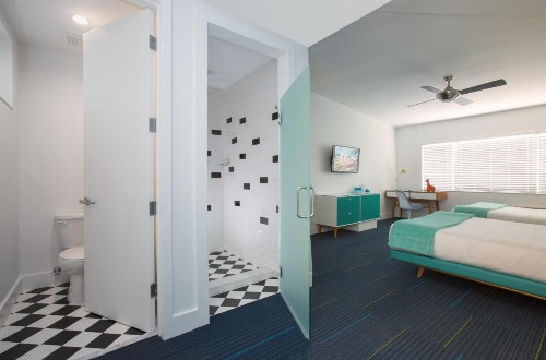 The Vagabond Hotel - image 22