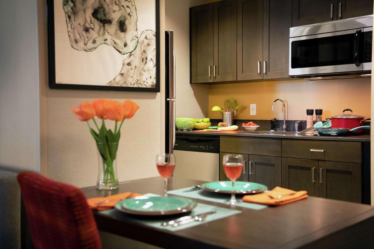 Homewood Suites by Hilton Miami Downtown/Brickell - image 4