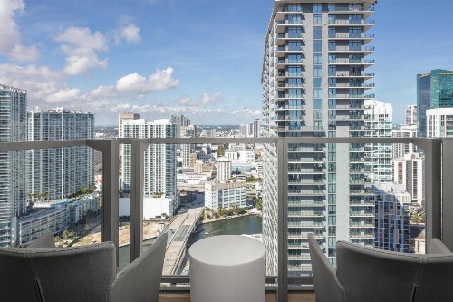 EAST Miami - image 7
