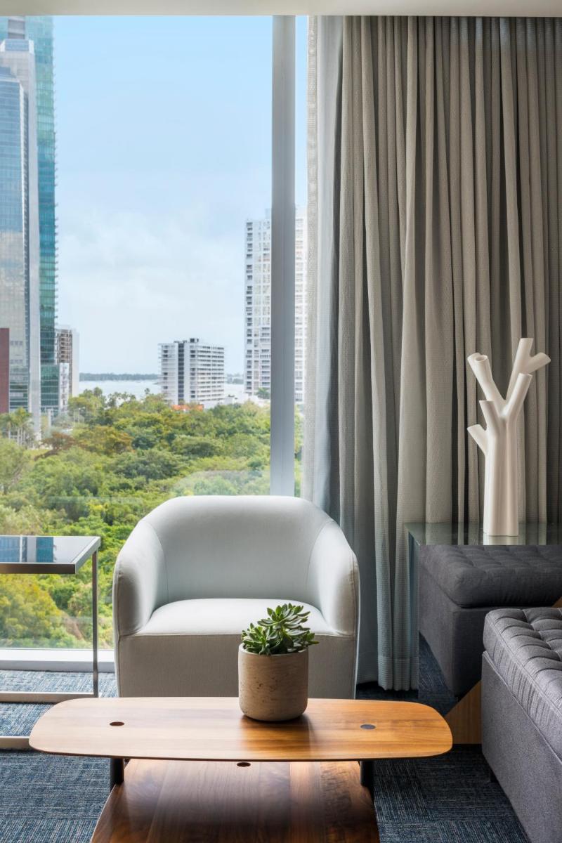 Novotel Miami Brickell - image 4