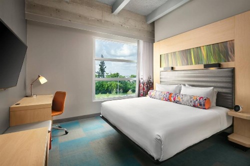 Aloft Miami Airport - image 16