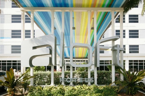 Aloft Miami Airport - image 21