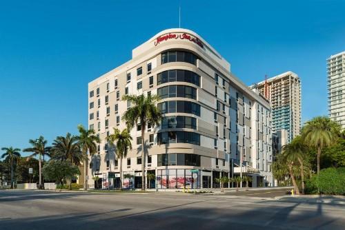 Hampton Inn & Suites Miami Wynwood Design District FL