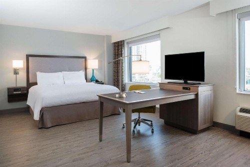 Hampton Inn & Suites Miami Wynwood Design District FL - image 14