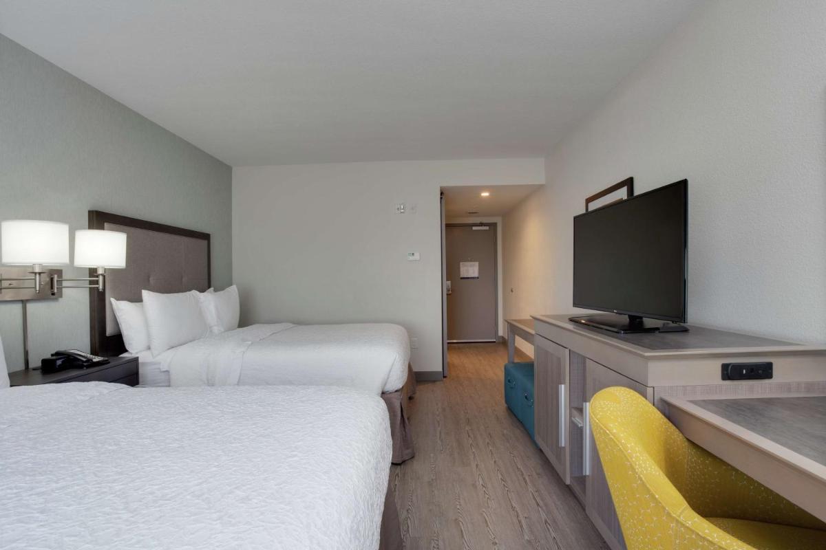 Hampton Inn & Suites Miami Wynwood Design District FL - image 2