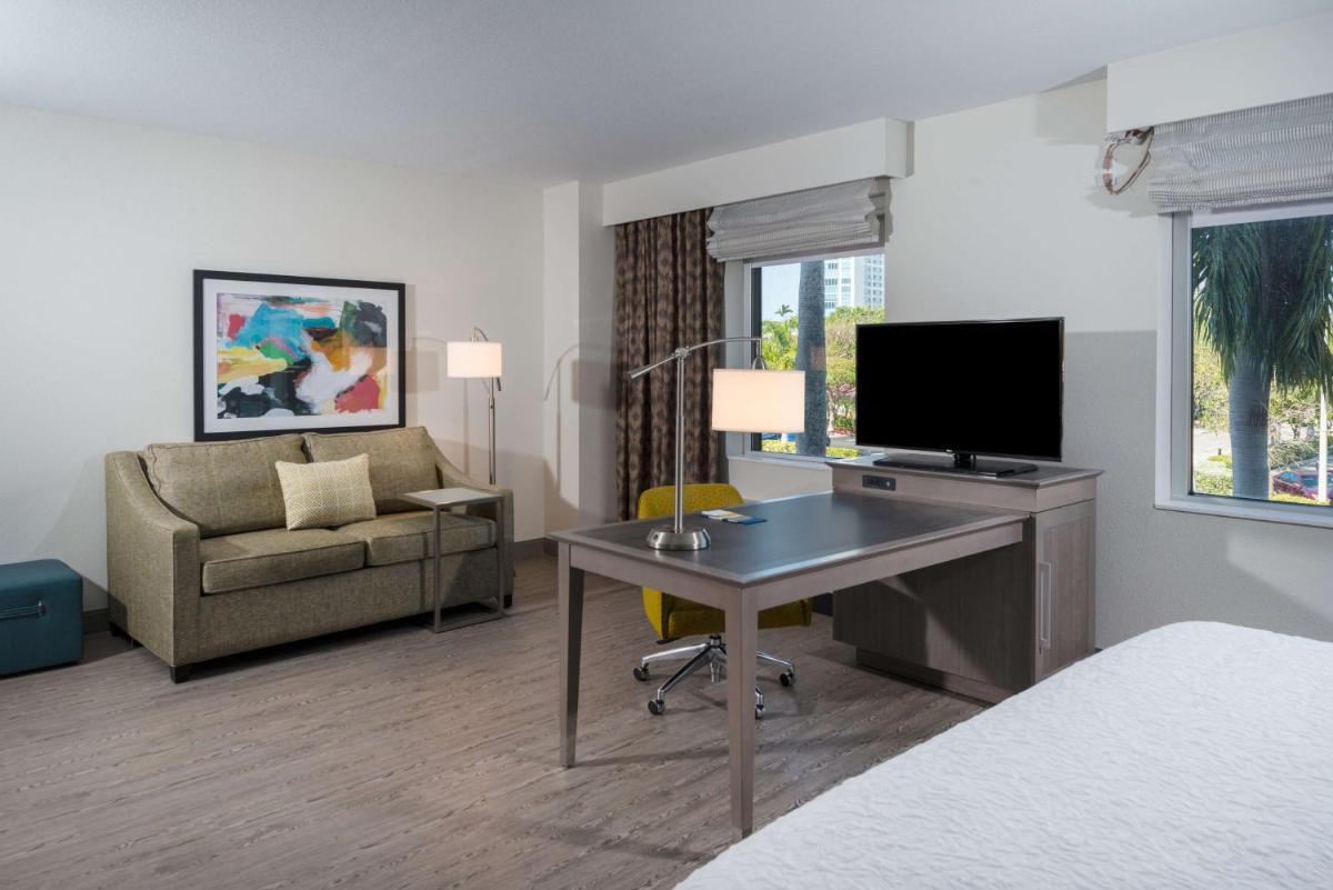 Hampton Inn & Suites Miami Wynwood Design District FL - image 6