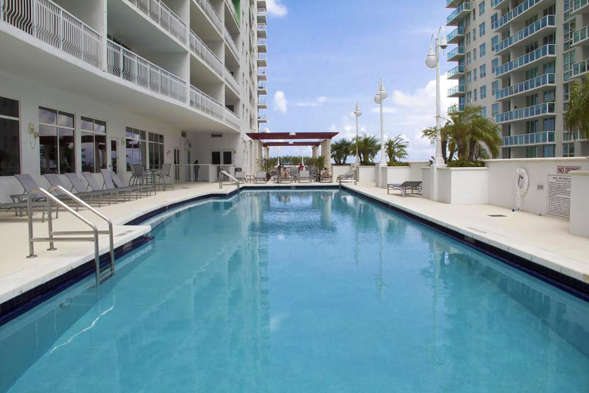 Luxury Apartment in Brickell - image 7