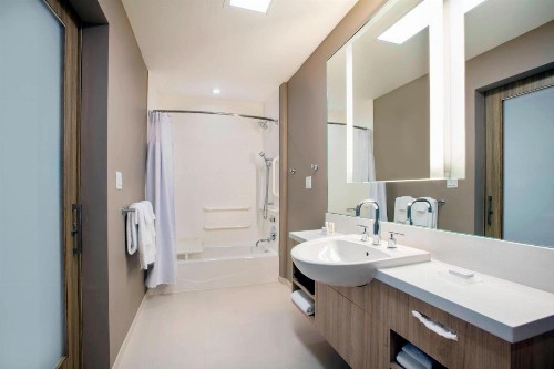 SpringHill Suites by Marriott Miami Doral - image 10