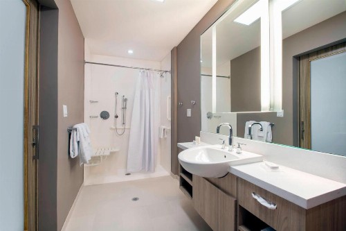 SpringHill Suites by Marriott Miami Doral - image 7