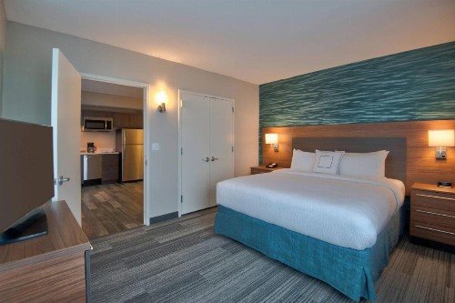 TownePlace Suites by Marriott Miami Airport - image 24
