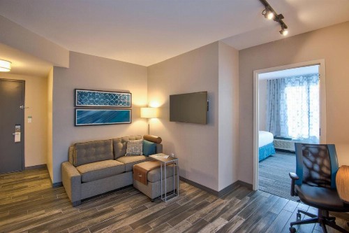 TownePlace Suites by Marriott Miami Airport - image 27