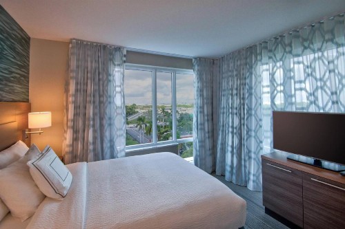 TownePlace Suites by Marriott Miami Airport - image 32