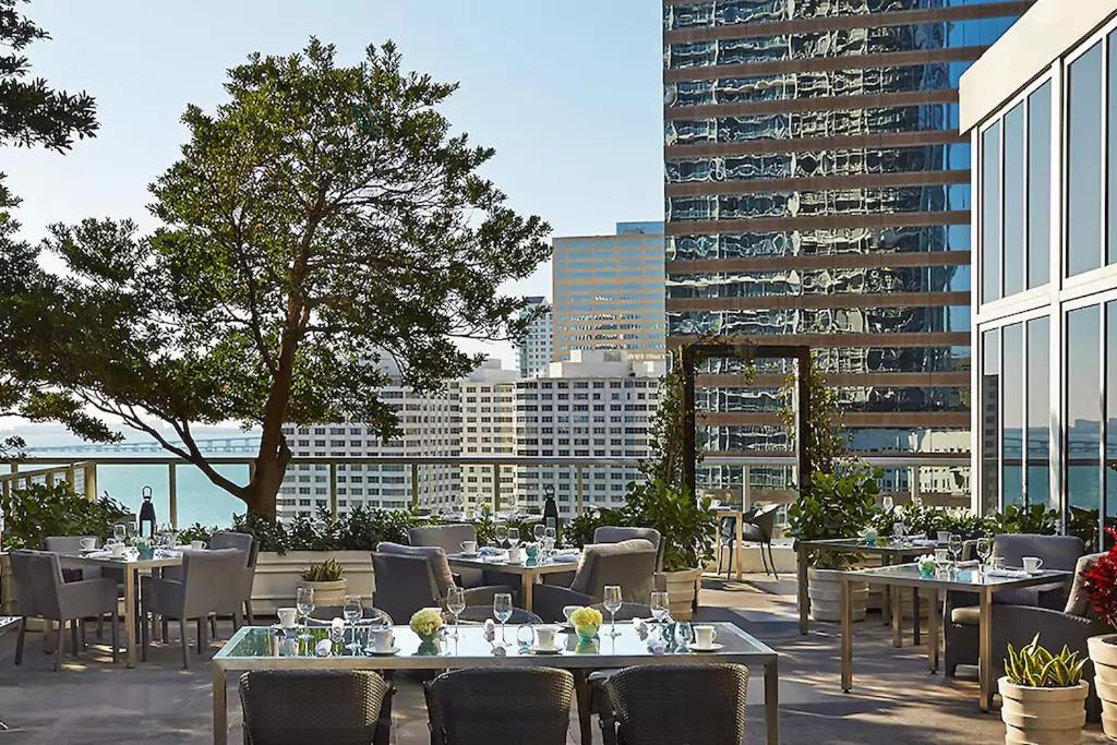 Miami Luxury Condo in Brickell! Free SPA and Gym - image 6