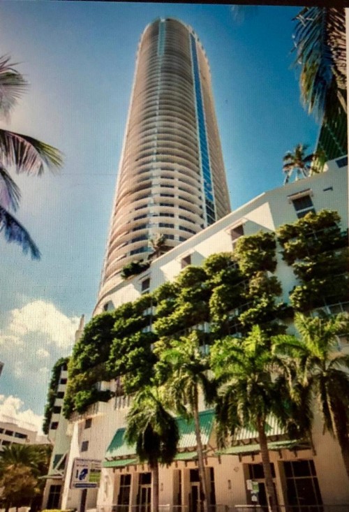 Luxury Unit on the Bay with Balcony and Parking By SUVAHO - image 6