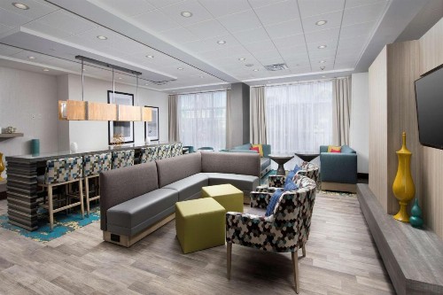 Hampton Inn Miami Airport East - image 25
