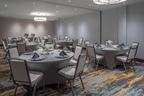 Holiday Inn Miami North I-95 an IHG Hotel - image 23