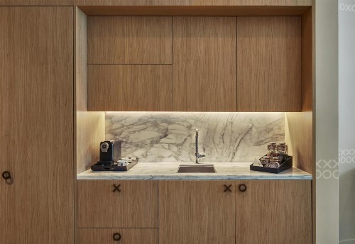SLS LUX Brickell - image 11