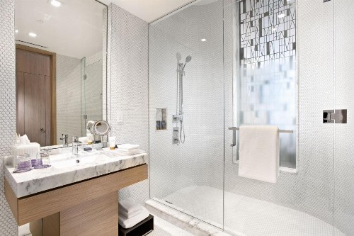 SLS LUX Brickell - image 12
