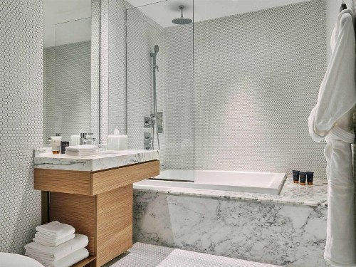 SLS LUX Brickell - image 38