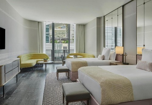 SLS LUX Brickell - image 6