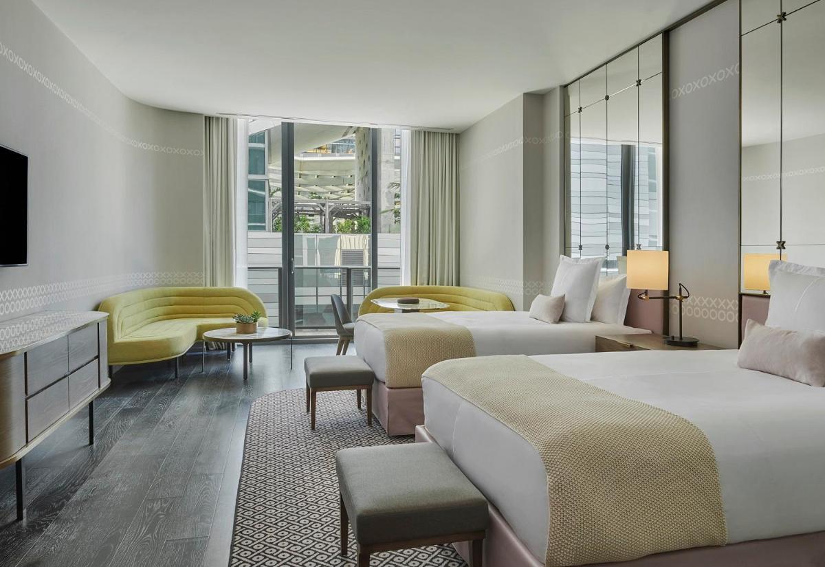 SLS LUX Brickell - image 6