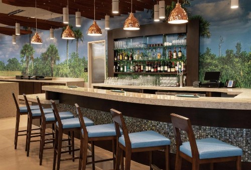 DoubleTree by Hilton Miami Doral - image 21