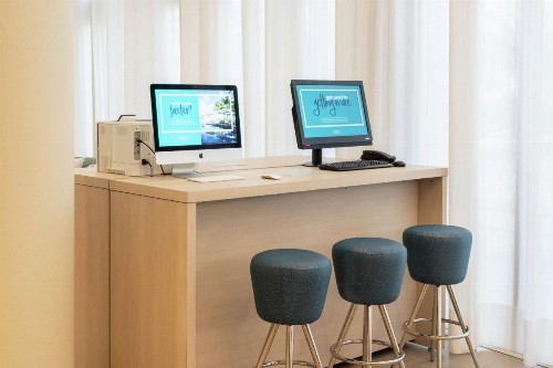 DoubleTree by Hilton Miami Doral - image 22
